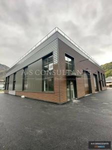 Louer Commerce 206 m2 Saint-michel-de-maurienne