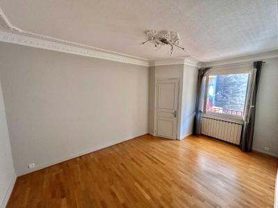 For sale Saint-etienne 3 rooms 96 m2 Loire (42000) photo 2