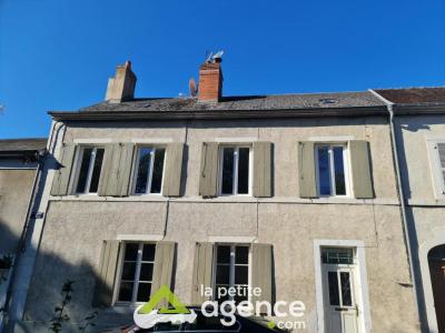 For sale Dun-sur-auron 4 rooms 116 m2 Cher (18130) photo 0