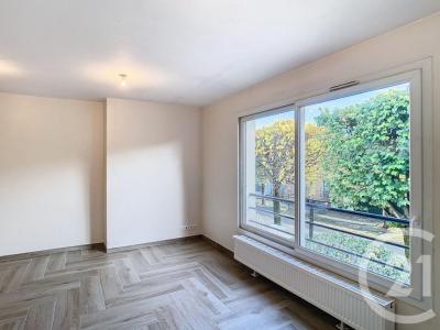 Louer Appartement Vitry-sur-seine 983 euros