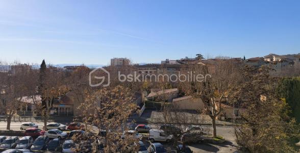 For sale Manosque 4 rooms 76 m2 Alpes de haute provence (04100) photo 2