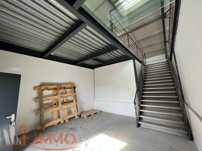 Acheter Local commercial Saint-priest-en-jarez 369000 euros