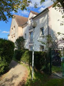 For rent Saulx-les-chartreux 3 rooms 61 m2 Essonne (91160) photo 4