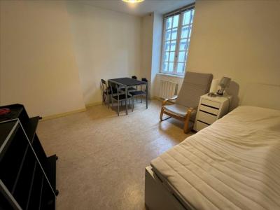 For rent Riom 1 room 25 m2 Puy de dome (63200) photo 1