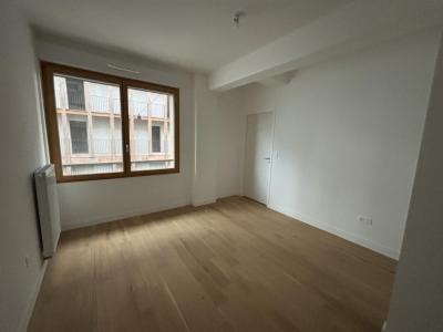 For rent Nantes 2 rooms 44 m2 Loire atlantique (44200) photo 4