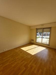 For rent Rueil-malmaison 2 rooms 55 m2 Hauts de Seine (92500) photo 2