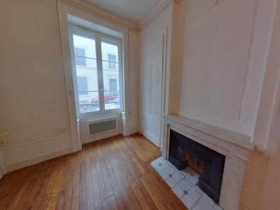 For rent Lyon-6eme-arrondissement 3 rooms 54 m2 Rhone (69006) photo 0