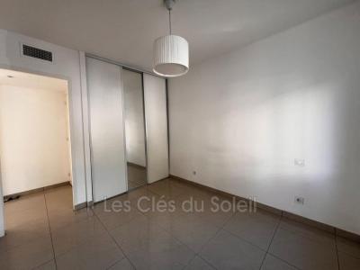 For rent Toulon 3 rooms 54 m2 Var (83100) photo 2