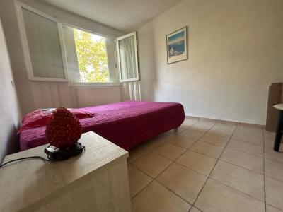 For sale Nimes 3 rooms 58 m2 Gard (30900) photo 2