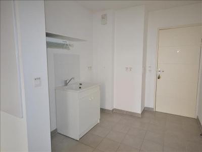 For rent Toulon 1 room 27 m2 Var (83000) photo 4