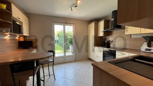 For sale Villabe 5 rooms 90 m2 Essonne (91100) photo 2