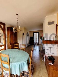 For sale Vierzon 6 rooms 96 m2 Cher (18100) photo 3