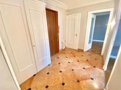 For rent Lyon-6eme-arrondissement 2 rooms 55 m2 Rhone (69006) photo 0