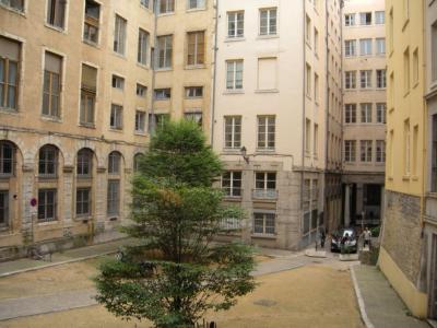 For rent Lyon-1er-arrondissement 1 room 25 m2 Rhone (69001) photo 4