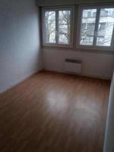 For sale Bron 4 rooms 68 m2 Rhone (69500) photo 1