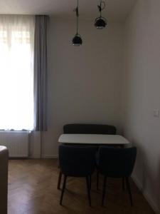 For rent Lyon-1er-arrondissement 2 rooms 43 m2 Rhone (69001) photo 2