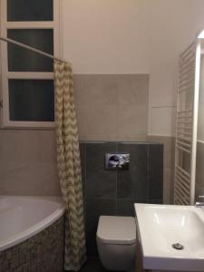 For rent Lyon-1er-arrondissement 2 rooms 43 m2 Rhone (69001) photo 4