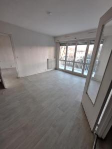 For sale Noisy-le-grand 2 rooms 43 m2 Seine saint denis (93160) photo 0