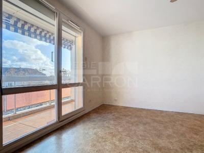 For sale Lyon-7eme-arrondissement 3 rooms 77 m2 Rhone (69007) photo 0