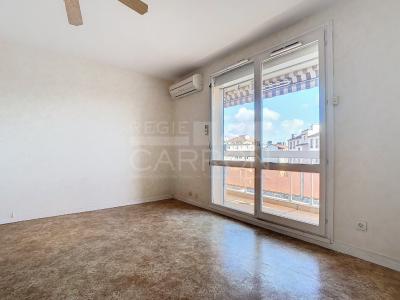 For sale Lyon-7eme-arrondissement 3 rooms 77 m2 Rhone (69007) photo 3