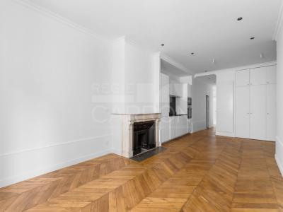 For sale Lyon-1er-arrondissement 4 rooms 103 m2 Rhone (69001) photo 2