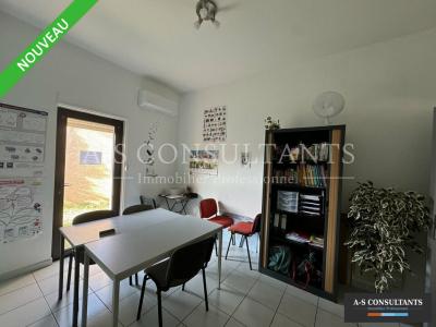 For sale Villeneuve-les-avignon 70 m2 Gard (30400) photo 0