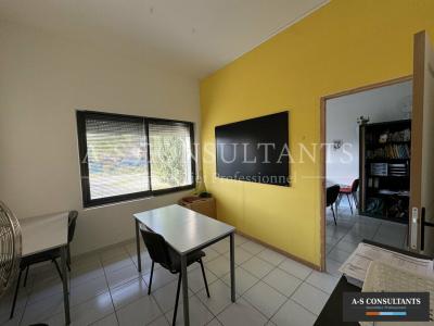 For sale Villeneuve-les-avignon 70 m2 Gard (30400) photo 1