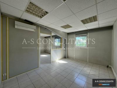 Louer Local commercial Nimes 19200 euros