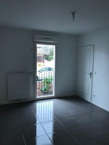 For sale 4 rooms 82 m2 Gironde (33700) photo 2