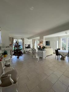 For sale Isle-sur-la-sorgue 150 m2 Vaucluse (84800) photo 0