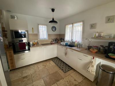 For sale Montfrin 4 rooms 96 m2 Gard (30490) photo 3