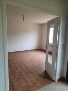 For rent Paulnay 4 rooms 83 m2 Indre (36290) photo 3