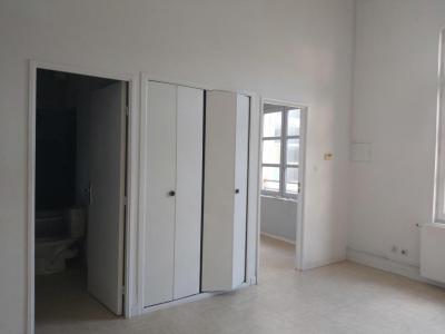 For rent Beaucaire 1 room 28 m2 Gard (30300) photo 2