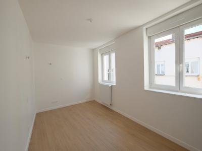 Louer Appartement Saint-etienne 760 euros