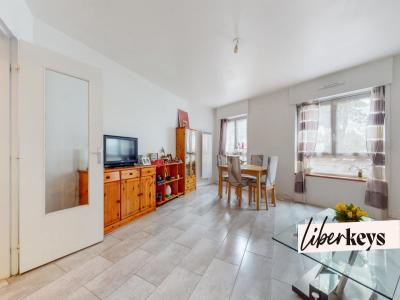 For sale Issy-les-moulineaux 4 rooms 88 m2 Hauts de Seine (92130) photo 1