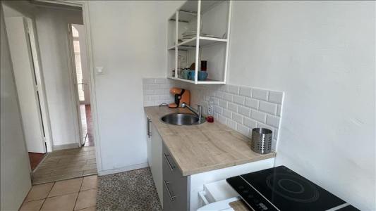 For rent Toulon 3 rooms 53 m2 Var (83000) photo 3