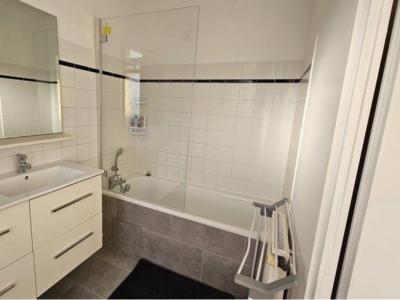 For rent Elancourt 3 rooms 59 m2 Yvelines (78990) photo 4