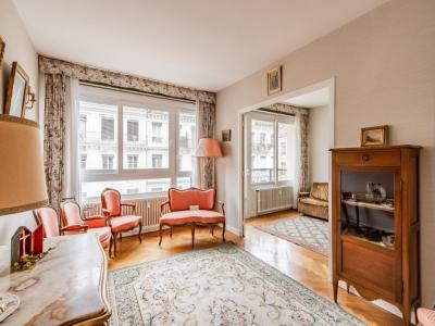 For sale Lyon-6eme-arrondissement 6 rooms 126 m2 Rhone (69006) photo 3