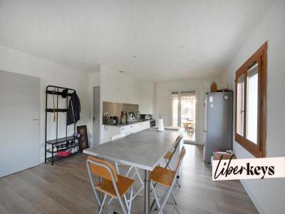 For sale Nimes 4 rooms 118 m2 Gard (30900) photo 3