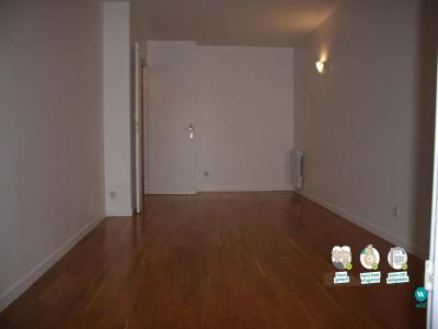 For rent Colombes 3 rooms 58 m2 Hauts de Seine (92700) photo 1