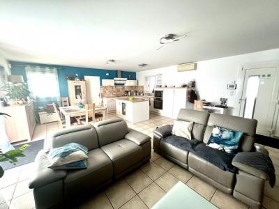 For sale Fos-sur-mer 5 rooms 124 m2 Bouches du Rhone (13270) photo 3