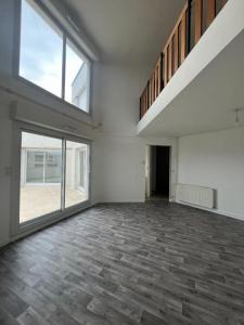 For sale Angers 4 rooms 93 m2 Maine et loire (49100) photo 2