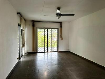 For sale Cayenne 4 rooms 100 m2 Guyane (97300) photo 4