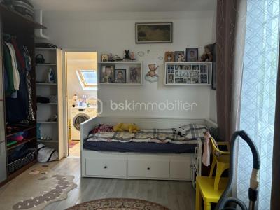 For sale Noisy-le-grand 3 rooms 85 m2 Seine saint denis (93160) photo 4