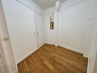 For rent Paris-15eme-arrondissement 2 rooms 49 m2 Paris (75015) photo 2