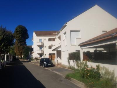 For rent Voisins-le-bretonneux 2 rooms 44 m2 Yvelines (78960) photo 2