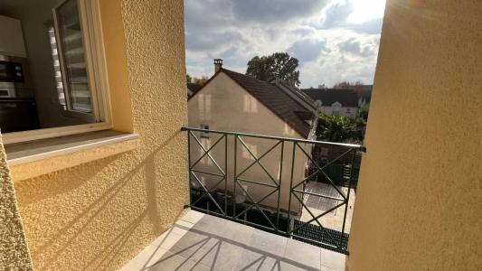 Louer Appartement Evry 810 euros