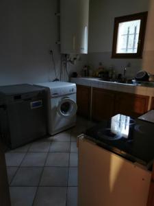 For sale Verzeille 6 rooms 127 m2 Aude (11250) photo 3