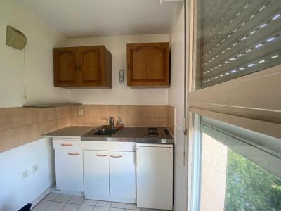 For rent Arpajon 1 room 28 m2 Essonne (91290) photo 3