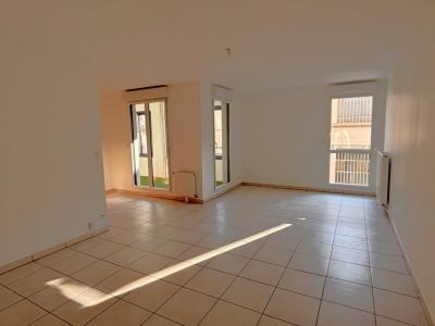 For rent Lyon-9eme-arrondissement 4 rooms 92 m2 Rhone (69009) photo 0